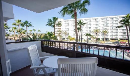 Servatur Waikiki - 32
