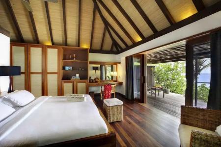 Gangehi Island Resort & Spa - 2