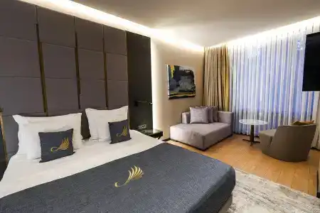 Broyt Suites - 33