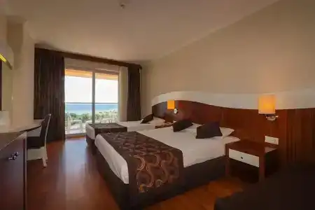 Throne Beach Resort & Spa - 60