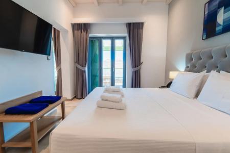 EmGard Suites Kythnos - 36