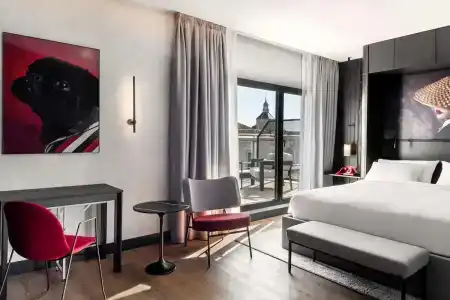 Paseo del Arte, a member of Radisson Individuals - 47