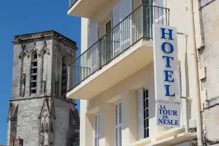 hôTel La Tour De Nesle La Rochelle Vieux Port - 0