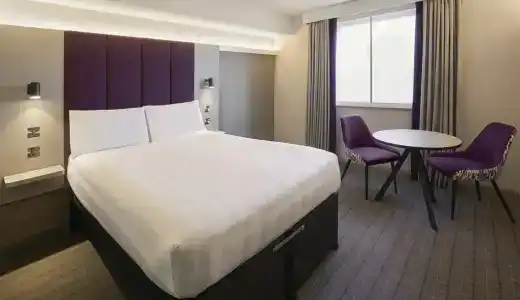 Premier Inn Wimbledon South - 3