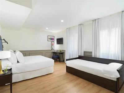 H10 Corregidor Boutique - 53