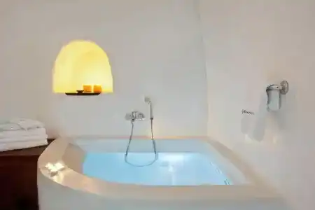 Alexander's Suites - 50