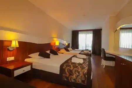 Throne Beach Resort & Spa - 68