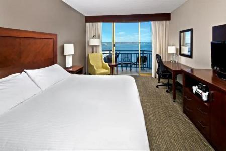 Wyndham San Diego Bayside - 37
