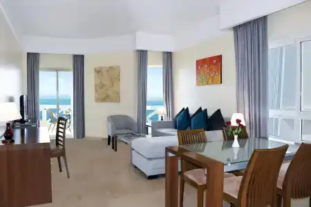 Ramada by Wyndham Beach Ajman - 28