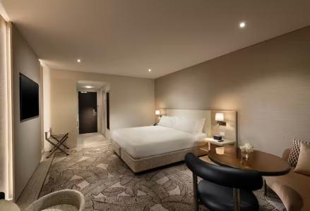 Hilton - 42