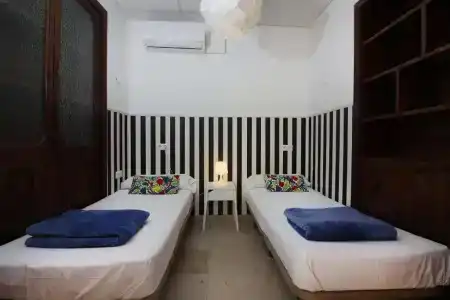 Feel Hostels City Center - 78