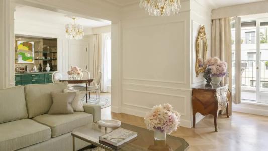 Four Seasons George v Paris - 48