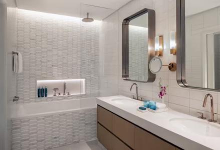 Hilton Creek & Residences - 62