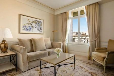 Shangri-La Paris - 52