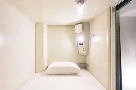 Capsule Cube Hiroshima - 17