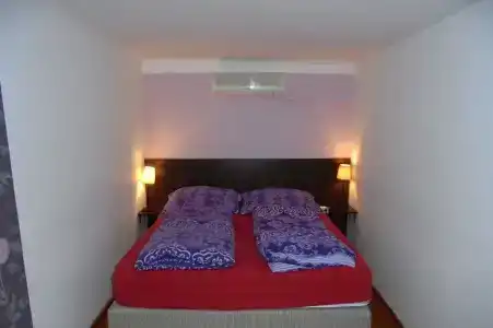 Liechtenstein - 4