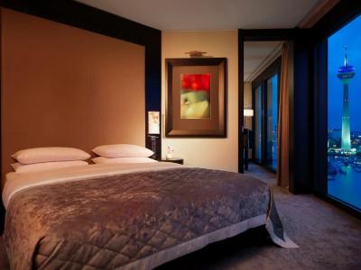 Hyatt Regency Dusseldorf - 74