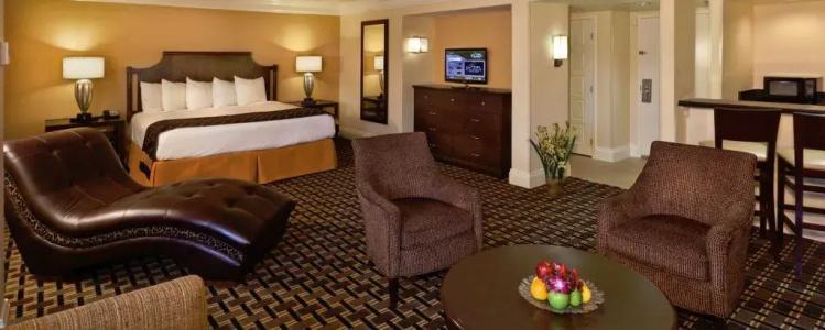 Rosen Plaza Orlando Convention Center - 60
