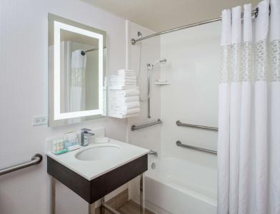 Hampton Inn Tropicana Las Vegas - 56