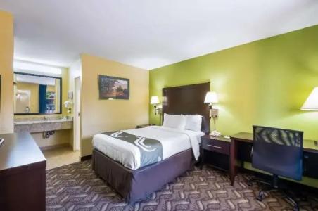Quality Inn-Central Park Area - 46