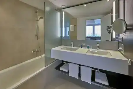 Park Inn by Radisson Berlin Alexanderplatz - 82