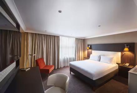 DoubleTree by Hilton London Ealing - 37