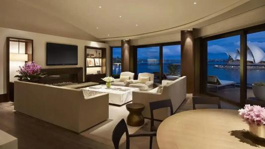 Park Hyatt - 69