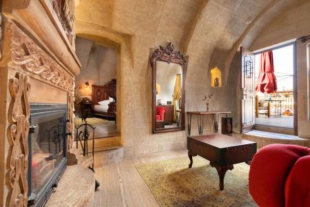 Elysion Cave Suites - 79
