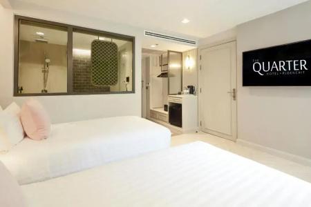The Quarter Phromphong By Uhg - Sha Extra Plus - 48