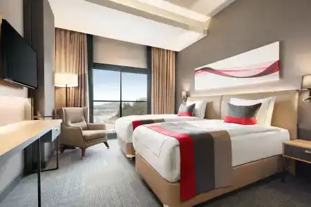 Ramada by Wyndham Tire - 20