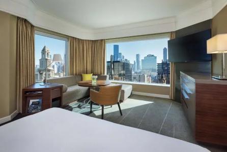 Grand Hyatt - 55