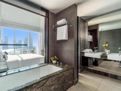 Pullman Dubai Downtown - 11