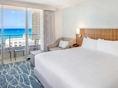 Hyatt Place Waikiki Beach - 32