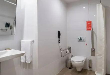 Hilton Garden Inn - 54