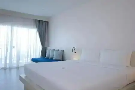 Amata Patong - 13