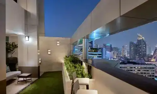 DoubleTree by Hilton Bangkok Ploenchit - 59