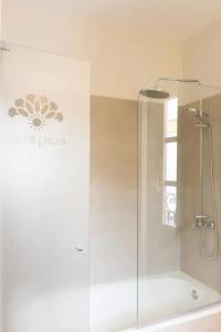Boutique Elvira Plaza - 39