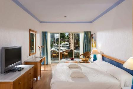 Paphos Gardens Holiday Resort - 43