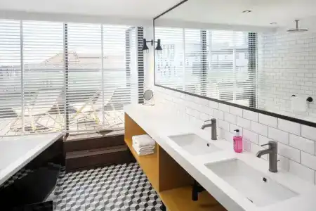 Moxy Lisbon City - 69
