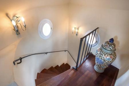 Iron Gate & Suites - 57