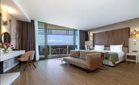 Nirvana Cosmopolitan - 38