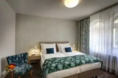 Astoria & Medical Spa - 36