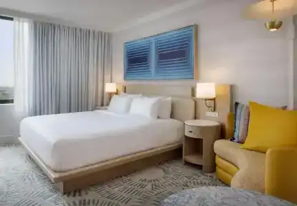 The Highland Dallas, Curio Collection by Hilton - 3