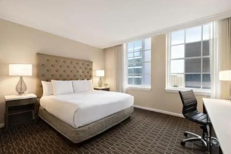 Hilton New Orleans / St. Charles Avenue - 42