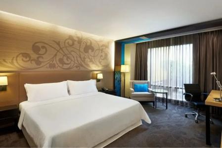 Four Points by Sheraton Bangkok, Sukhumvit 15 - SHA Certified - 52