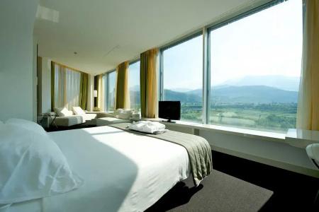 Mercure Nerocubo - 53
