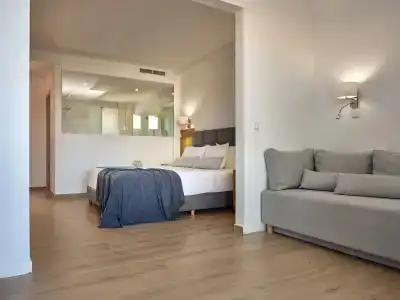 Cavo Orient Beach & Suites - 58