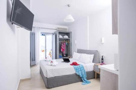 Blue Waves Suites & - 95