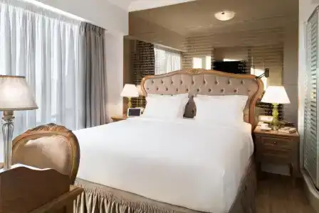 Legacy Gastro Suites - 46