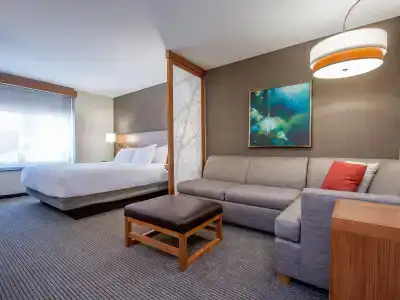 Hyatt Place - 36